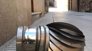 El vent va fer volar tota mena d'objectes