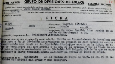 Fitxa de Josep Rubiol de l'Estat Major de la 4a Regió Militar. El Guàrdia Civil escriu "calle Mestreguel", tal com ho pronuncià en Josep Saltó