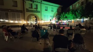 La rumba de Carlitos Miñarro i Pep Lladó obre el festival 'a2m' de Tornabous