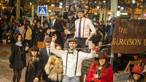 Multitudinària rua de Carnaval a Tàrrega