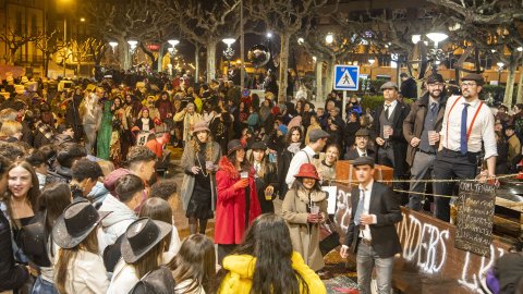 Multitudinària rua de Carnaval a Tàrrega