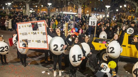 Multitudinària rua de Carnaval a Tàrrega