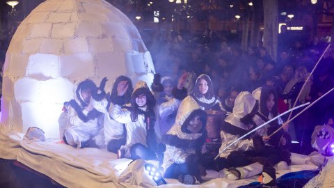 Multitudinària rua de Carnaval a Tàrrega