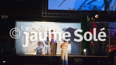 Espectacle inaugural - 'Compra'm'