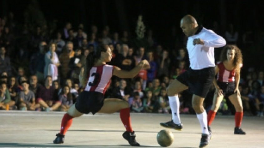 Imatge de l'espectacle estrenat a FiraTàrrega 2015