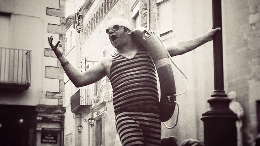 Imatge del Cacauero durant la Festa dels Gegants Tararots i la Rubinada de Santa Tecla