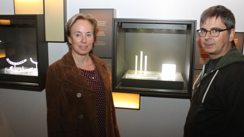 Oriol Saula amb l’especialista en patrimoni metàl·lic Lluïsa Amenós