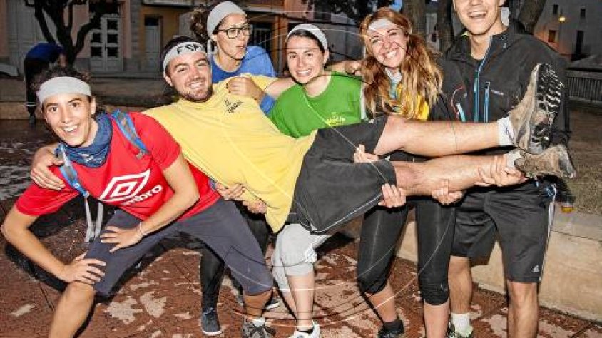 Un dels equips que va participar en la gimcana que es va fer dissabte a la tarda