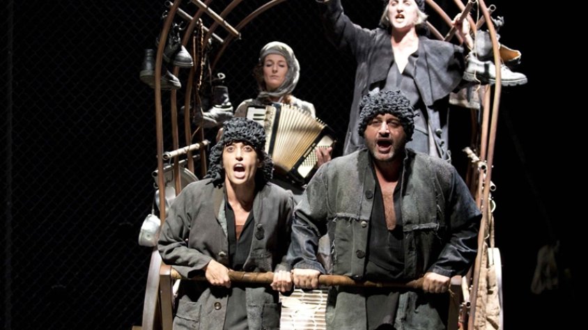 Imatge promocional de l'obra de la companyia Atalaya