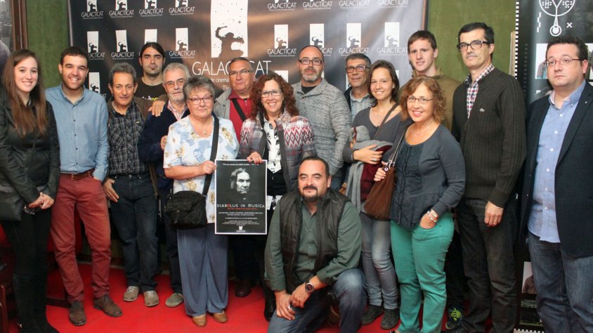 L’equip de ‘Diabolus in Música’ al ‘photocall’ instal·lat a l’entrada dels cinemes