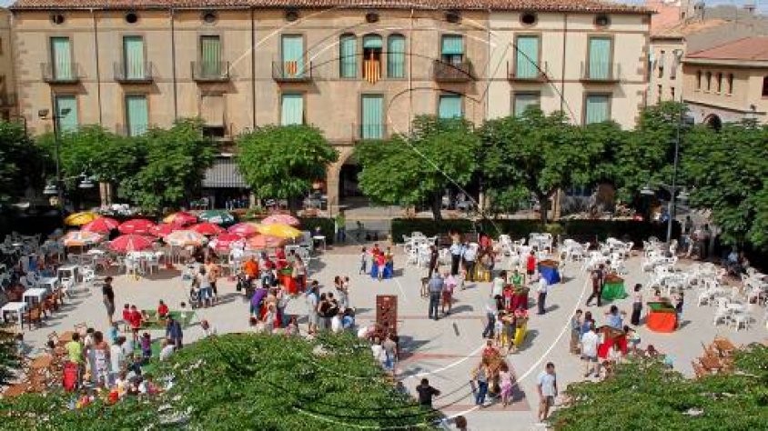 Vista de la plaça Mercadal d'Agramunt