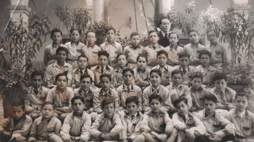 Grup escolar de l’Escola Pia a inicis dels anys quaranta