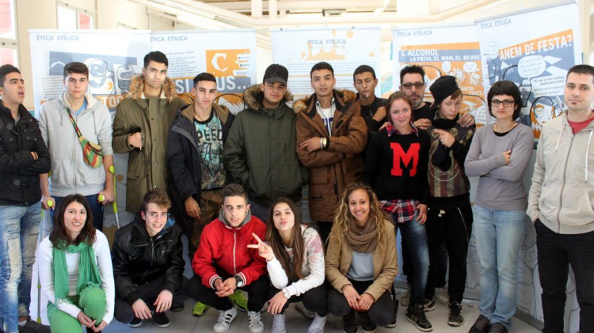 Un dels grups d'alumnes que ja han visitat la mostra