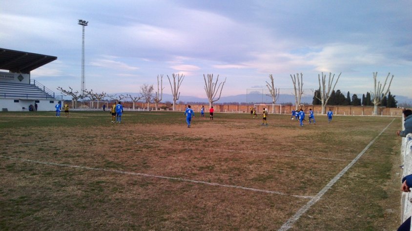 En aquesta imatge es pot apreciar l'estat del terreny de joc del camp d'Ivars