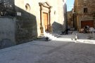 Tàrrega renova el paviment de la plaça de l'Església de Claravalls