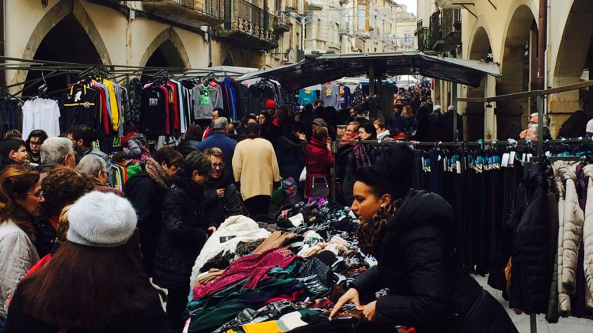 Imatge del mercat setmanal del dilluns