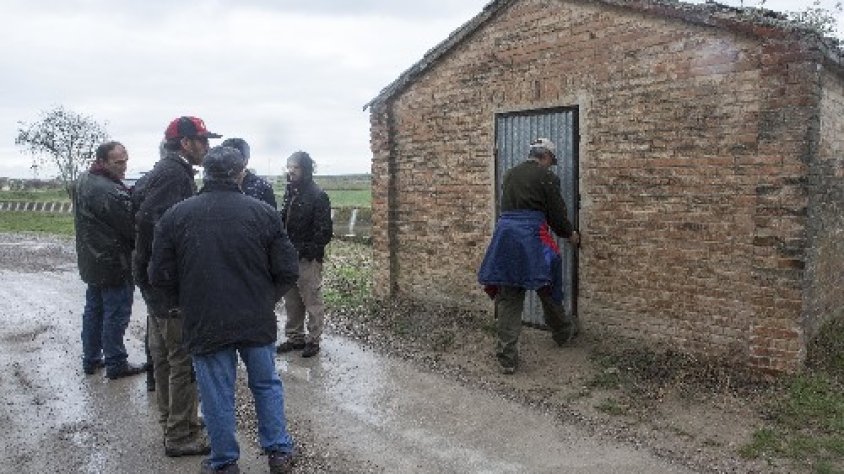 Un operari del canal d'Urgell va tancar ahir el subministrament