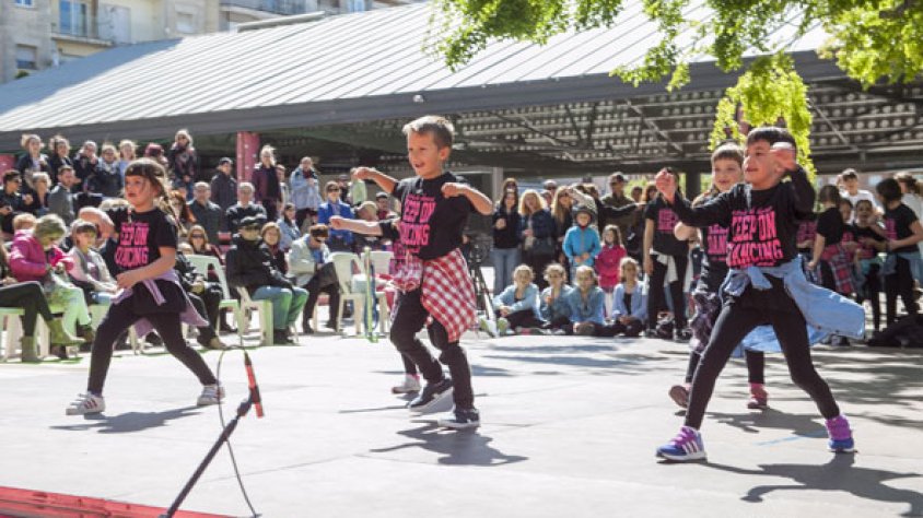 Una de les actuacions que van tenir lloc durant la marató de dansa