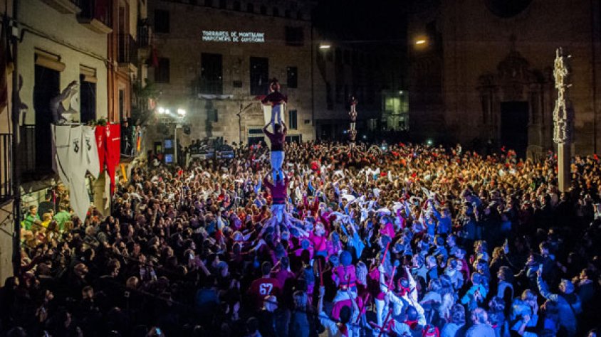 Imatge de la plaça Major durant la Nit del Tararot 2016