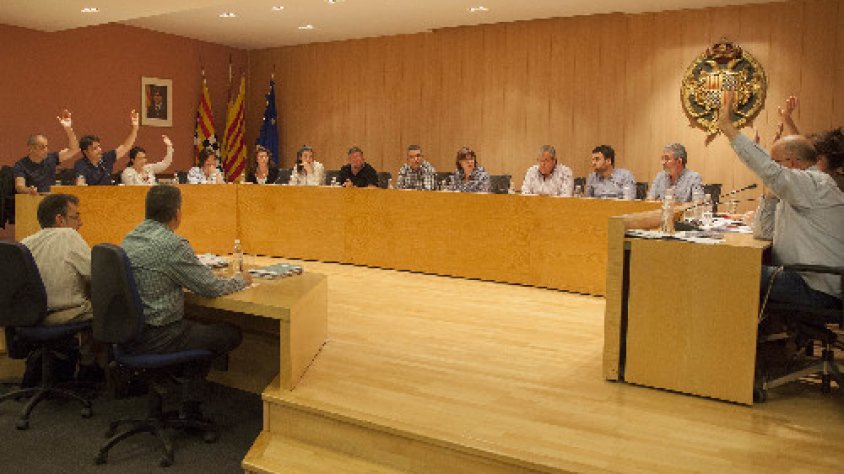 La votació que va permetre declarar no grat el Rei