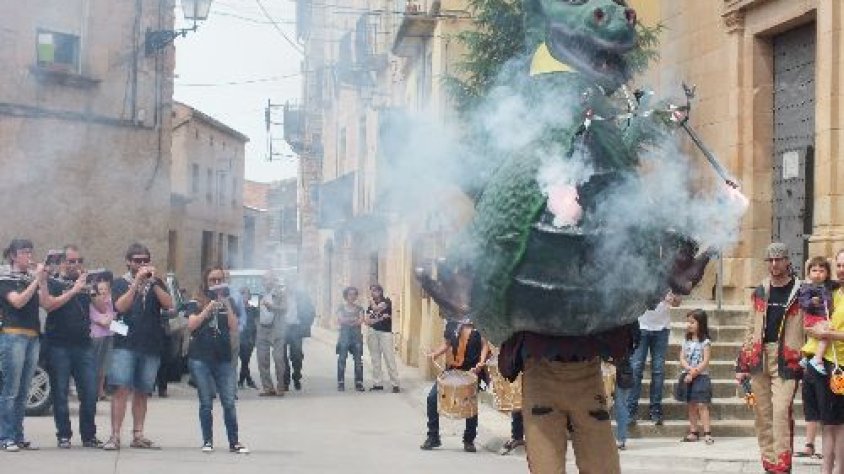 La cercavila va comptar amb bèsties de foc