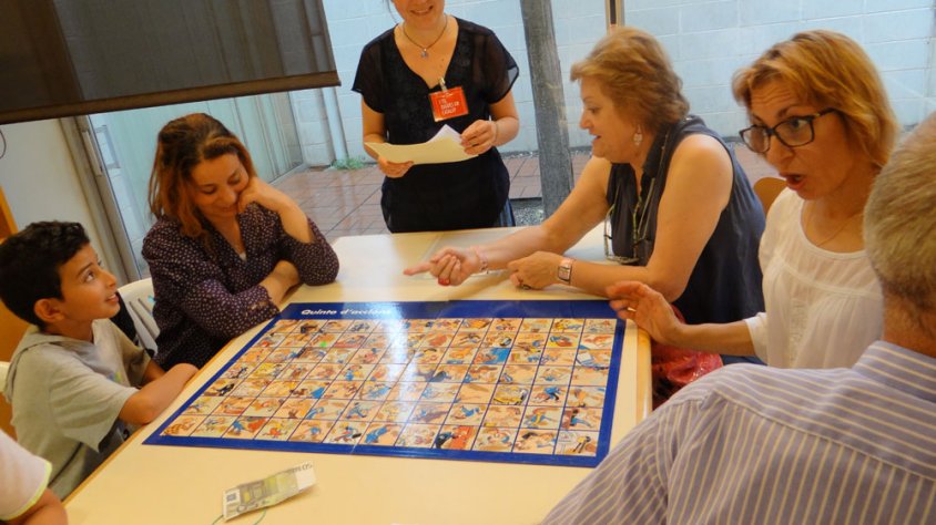 Els assistents a la festa de fi de curs van jugar a diversos jocs