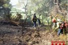 Un espectacular incendi crema un centenar d'hectàrees a Rocallaura