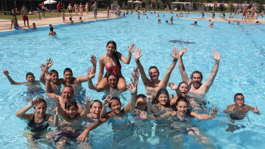 Alguns dels participants del "Mulla't" a les Piscines Municipals de Tàrrega