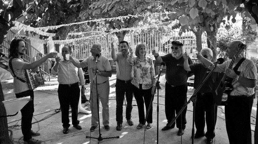 El brindis dels 45 anys de Càritas a la Residència