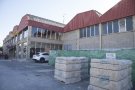 Obres a Bellpuig per aïllar el pavelló