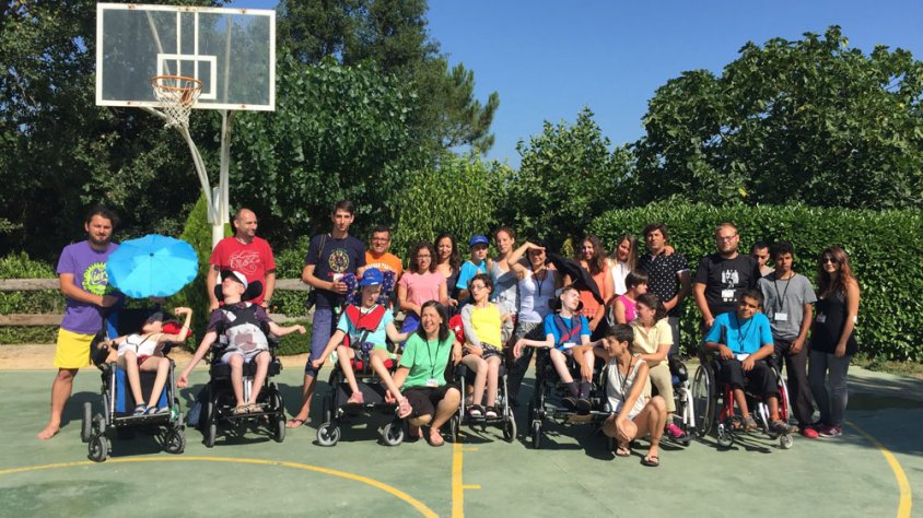 Foto de família dels participants en la trobada