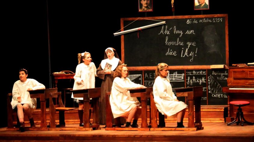 'El florido pensil nenes' va omplir el Teatre Ateneu amb 511 espectadors