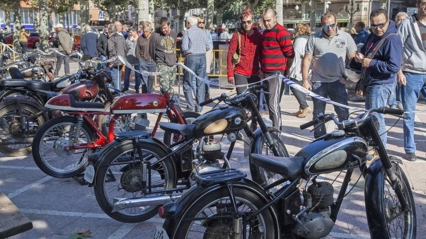 Hi havia monogràfics de tot terrenys 4x4 i de motos Lube