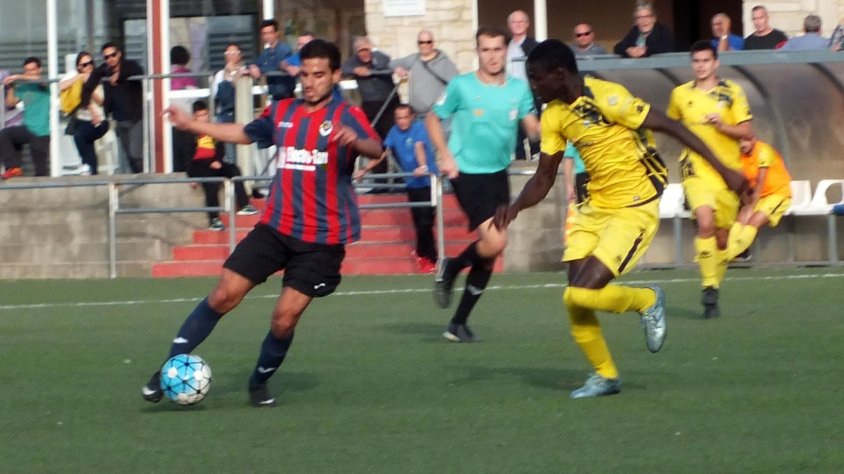 Un moment del partit