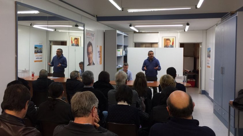 La formació compta amb uns 60 associats