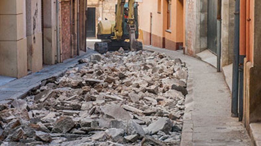 L'Església queda exempta de pagar les contribucions especials per pagar el 66% de les obres del carrer Urgell