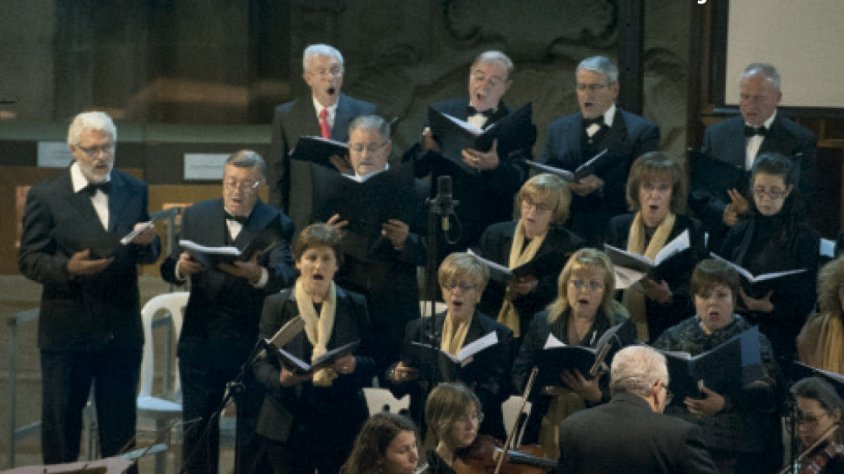 L'audició de la Coral Oberta de Ponent a la parroquial de Santa Maria de l'Alba de Tàrrega