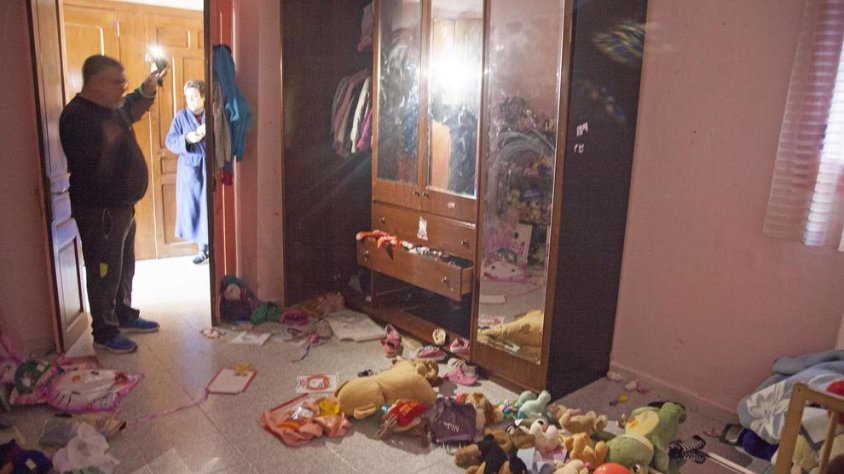 La família fa la mudança de Vilagrassa a l’habitatge de lloguer social de Tàrrega