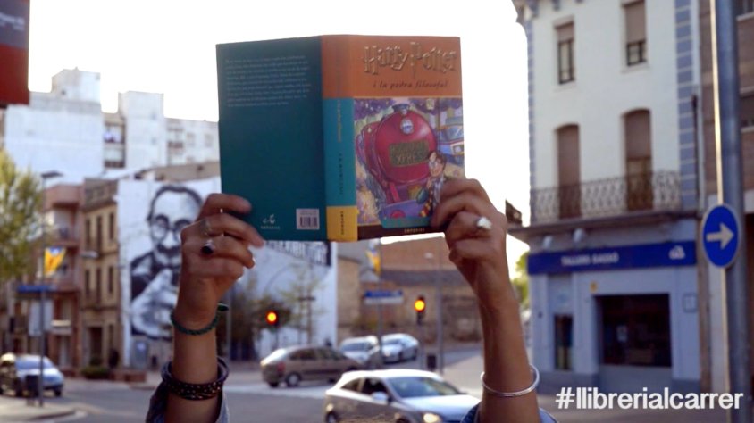 Imatge promocional de la 'Llibreria al carrer'