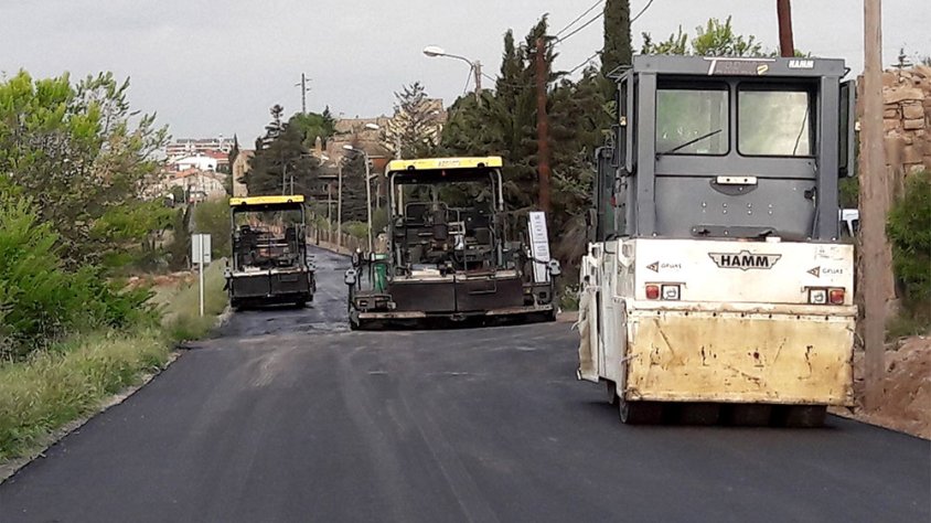 Obres d'asfaltatge a la carretera entre Tàrrega i el Talladell, avui dimecres
