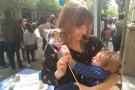 L'obrador d'El Rosal ven gairebé el doble de roses de galeta que el passat Sant Jordi