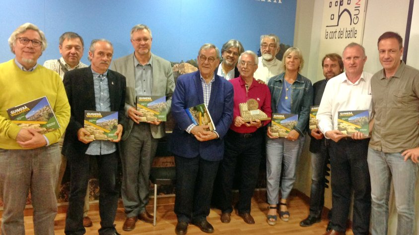 Les autoritats i personalitat que van assistir a la presentació de 'Guimerà i Vallsanta'