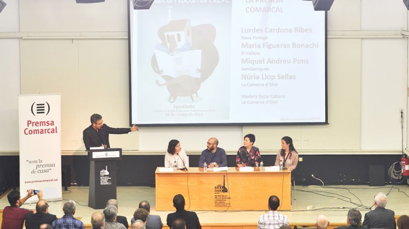 La taula rodona on va participar la directora del nostre setmanari