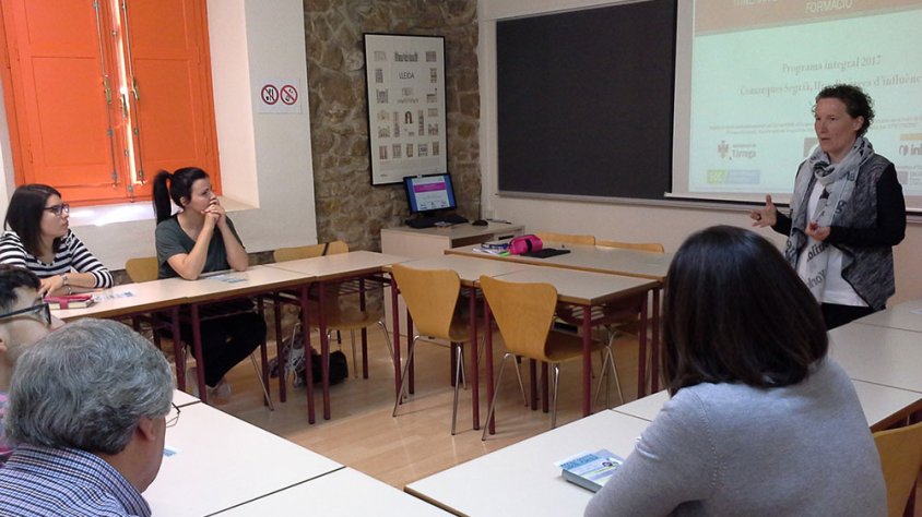 Sessió del programa Obrint Portes que es desenvolupa a Tàrrega i Lleida