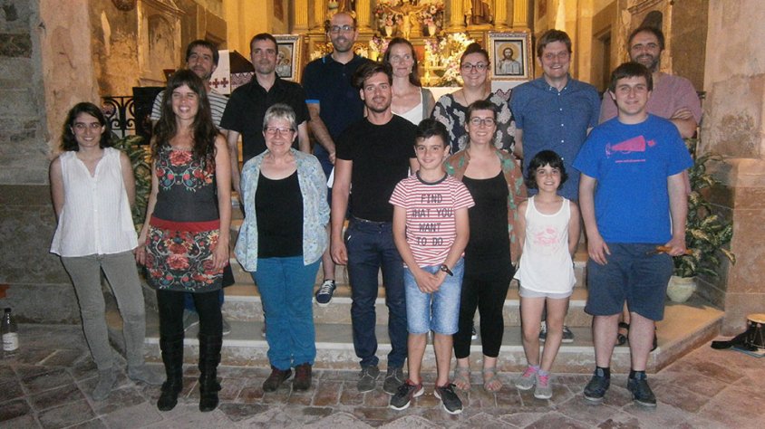 Els cantaires de la XEMT i l'Escola de Sons de Reus, al concert de Sant Antoni