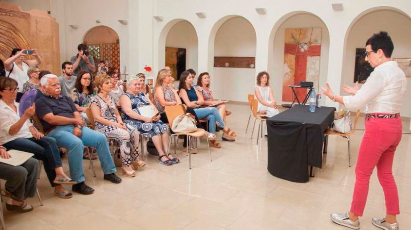 La cuinera catalana Carme Ruscalleda va impartir una xarrada aquest dijous a l'Espai Guinovart d'Agramunt