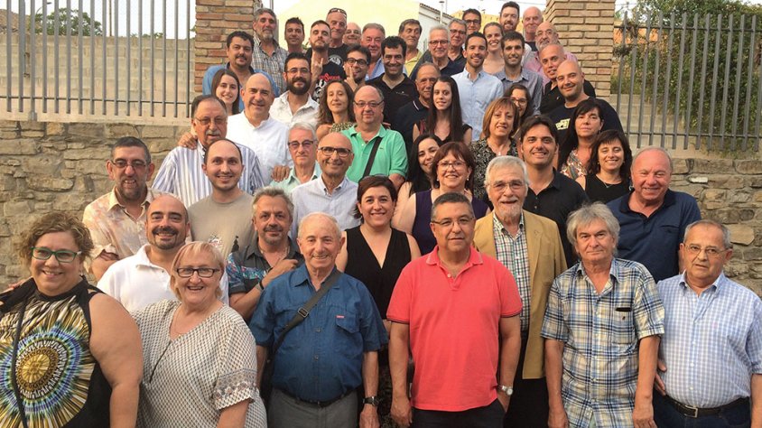 Foto de família dels assistents a la trobada de col·laboradors de Ràdio Tàrrega
