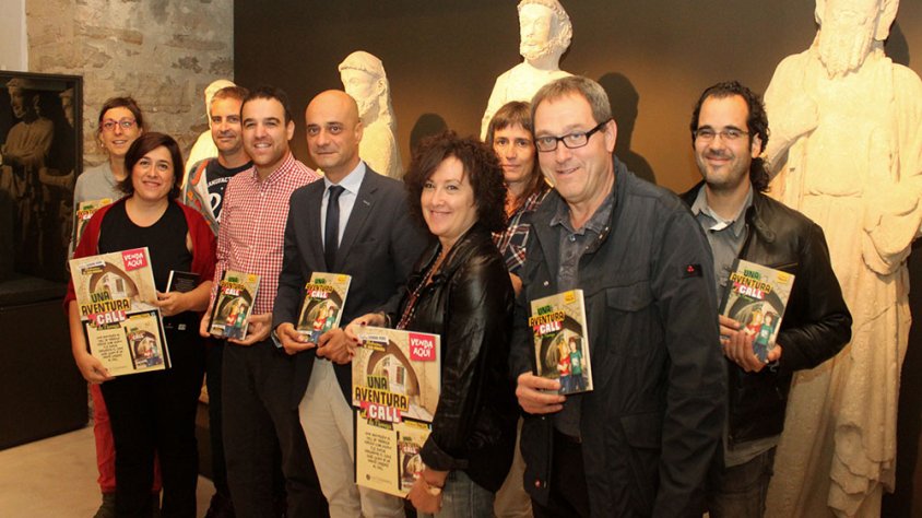Presentació del llibre avui al Museu Comarcal de l’Urgell – Tàrrega amb la presència de les dues autores, Gemma Peris i Maria Alba Minguell; els regidors Raül Palacios (Cultura) i Gabriel Lacambra (Ensenyament); membres de l’equip del museu; i representan