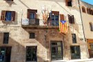 L'Ajuntament de Tàrrega reposa la bandera espanyola a la Casa Consistorial 