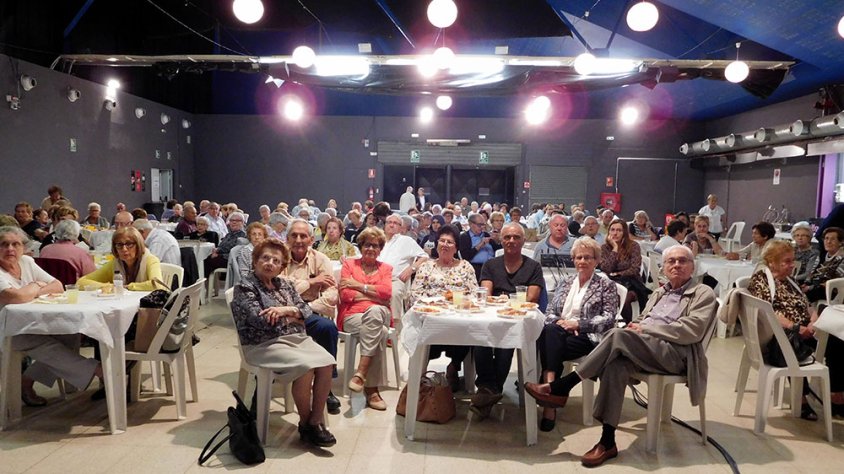 Els assistents al Berenar Solidari